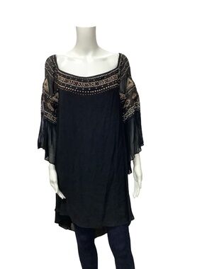 Vintage Collection Off the Shoulder Top Size: L